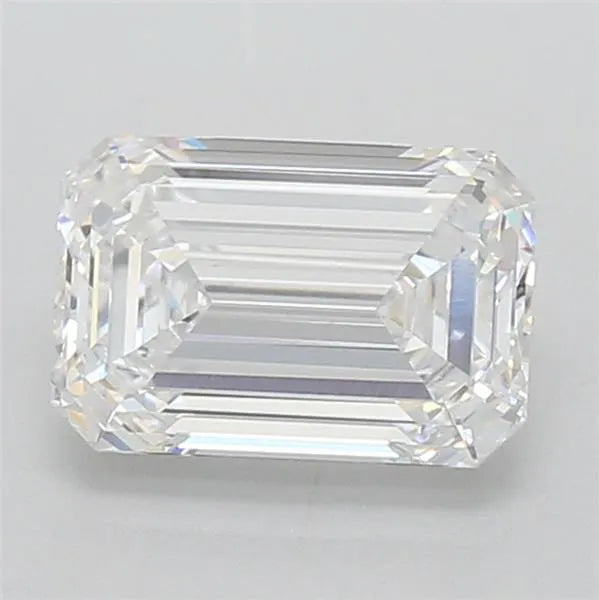 2.77 Carats EMERALD Diamond
