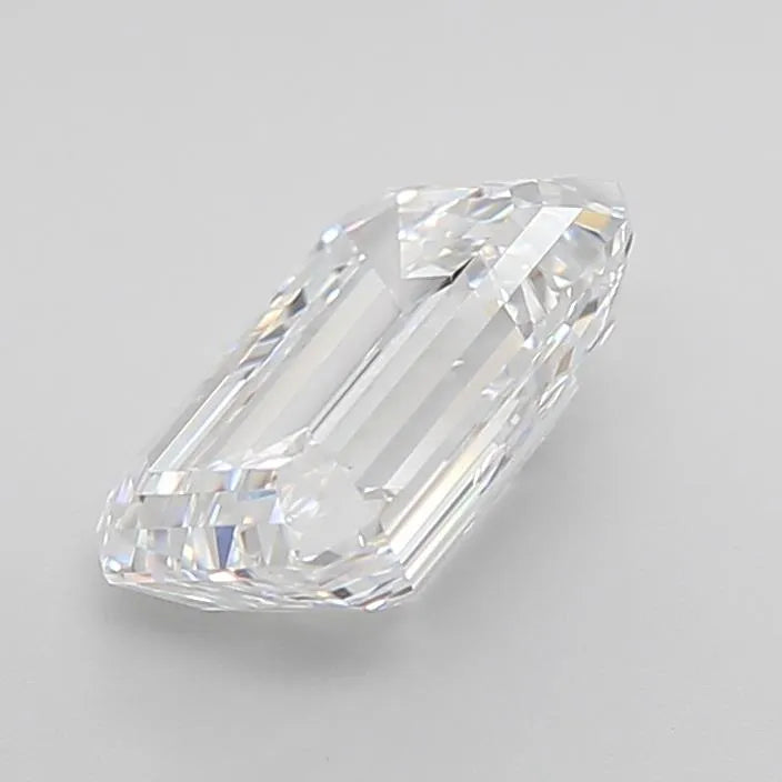 2.5 Carats EMERALD Diamond