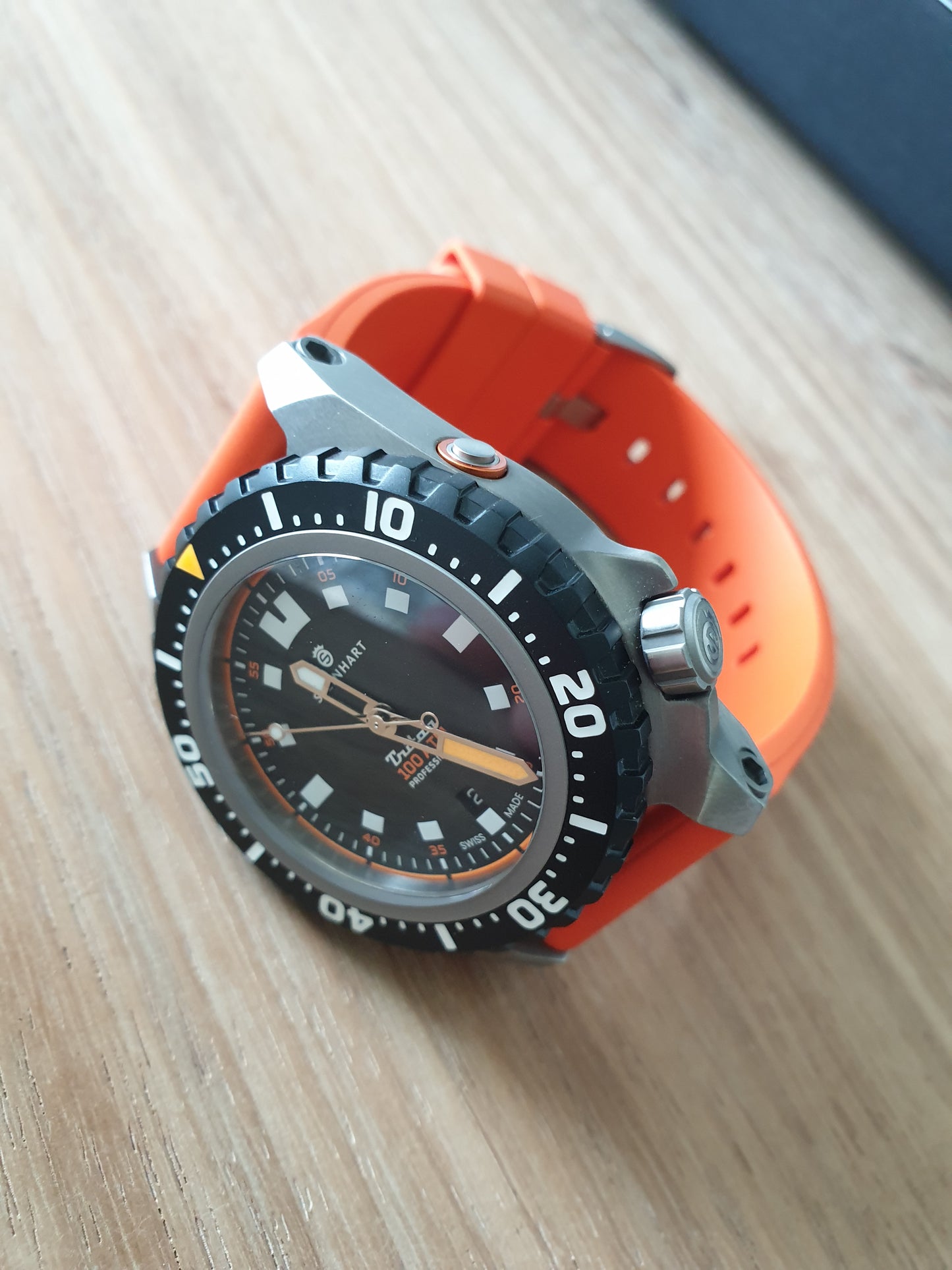 Triton 1000 Titanium Pre-Own