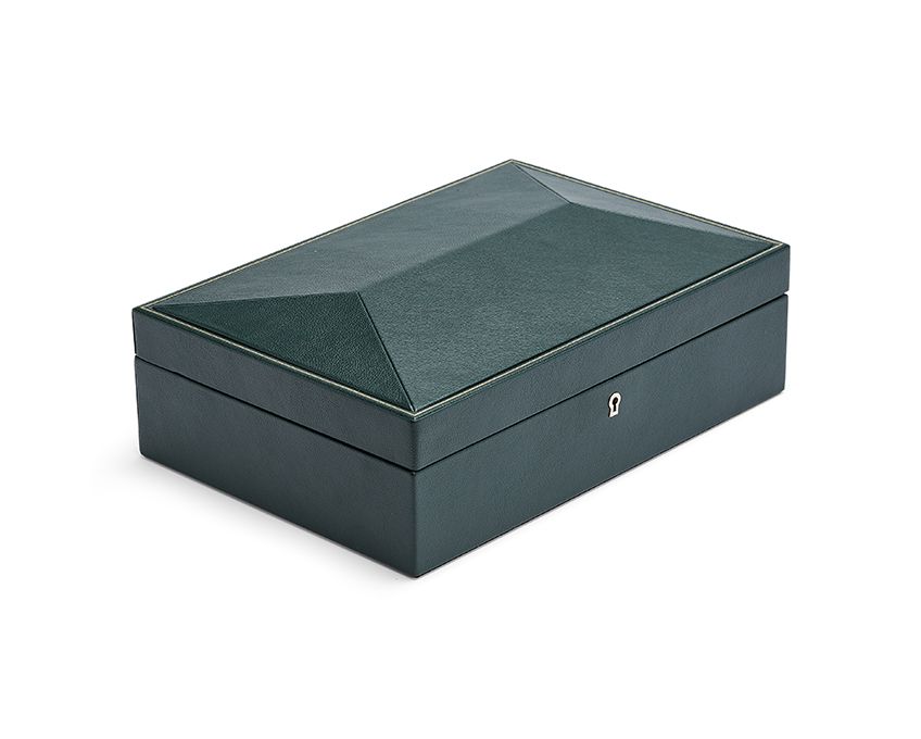 BRITISH RACING 10 PIECE WATCH BOX