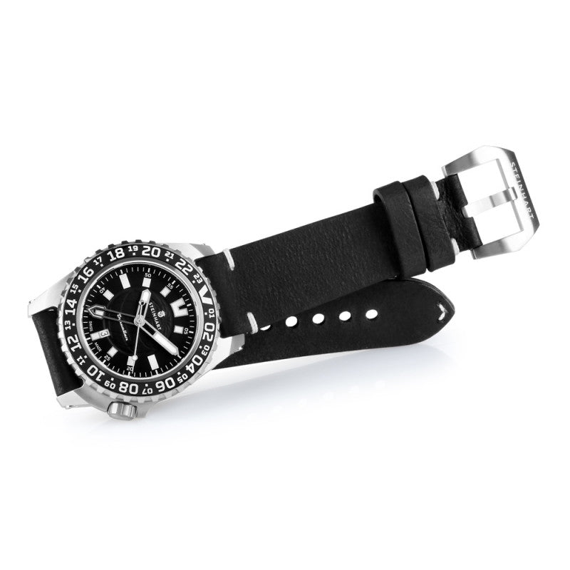TRAVELLER GMT Black