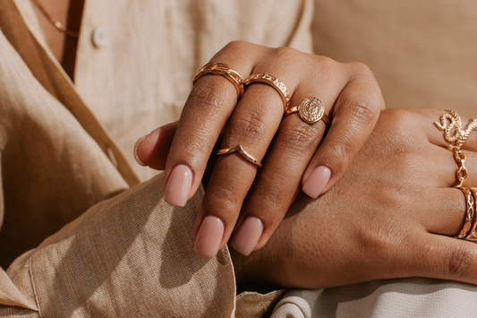 How to Style Jewellery: Layering, Occasions, and Personal Expression