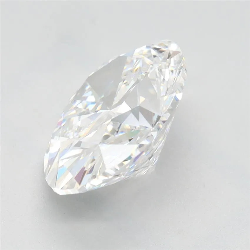 2.82 Carats OVAL Diamond