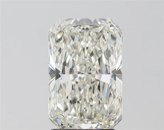 4.01 Carats RADIANT Diamond
