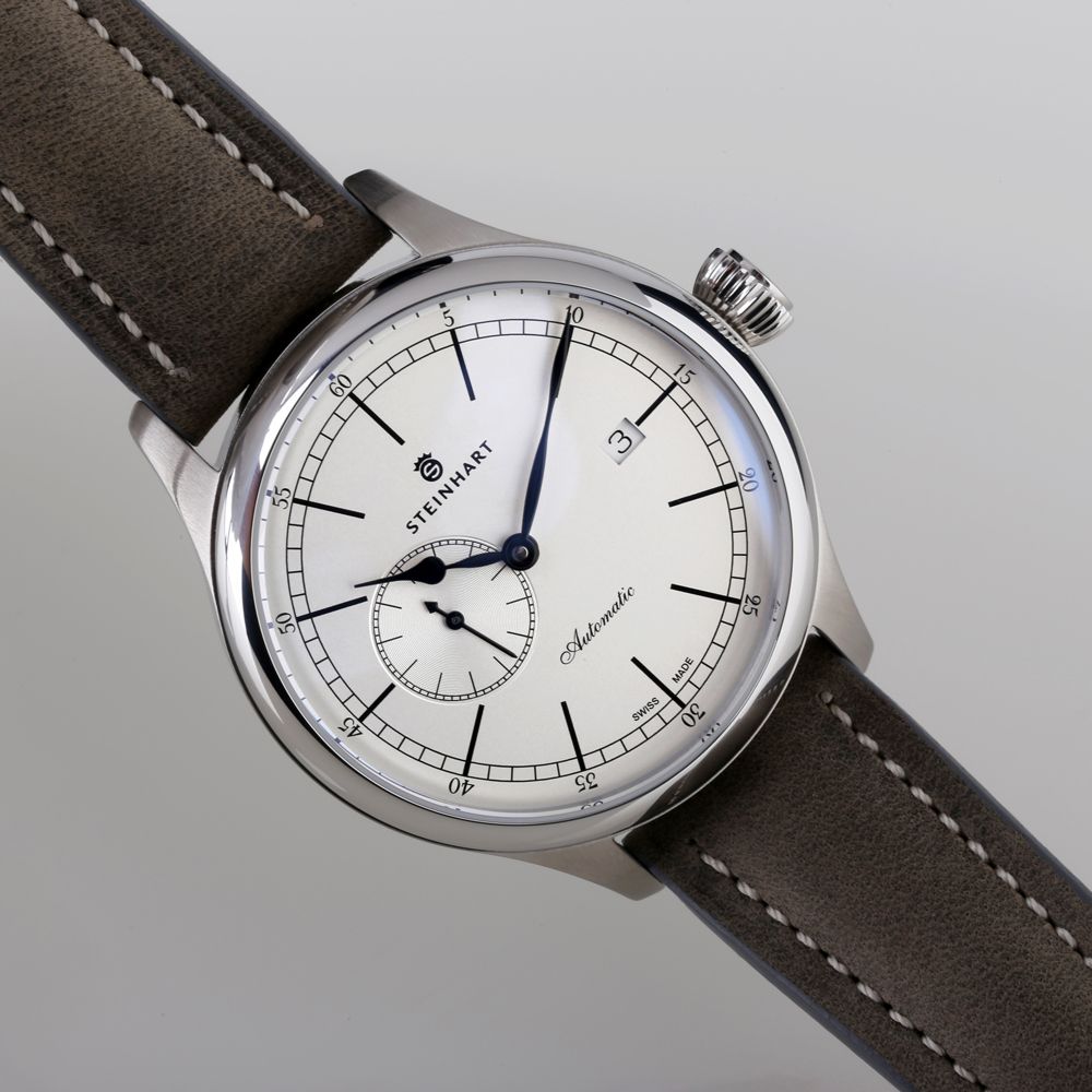 MARINE 42 automatic white