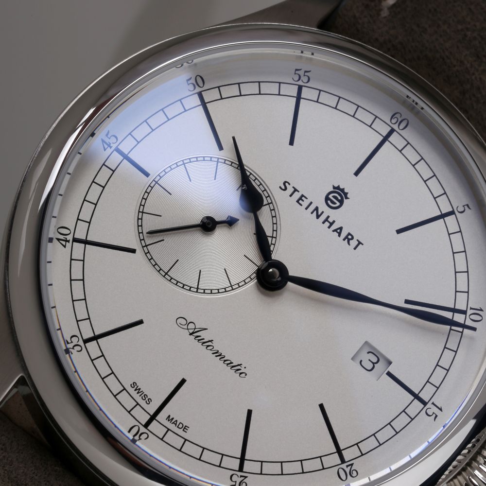 MARINE 42 automatic white