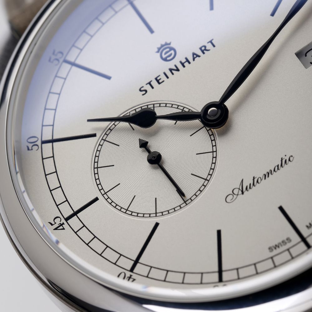 MARINE 42 automatic white