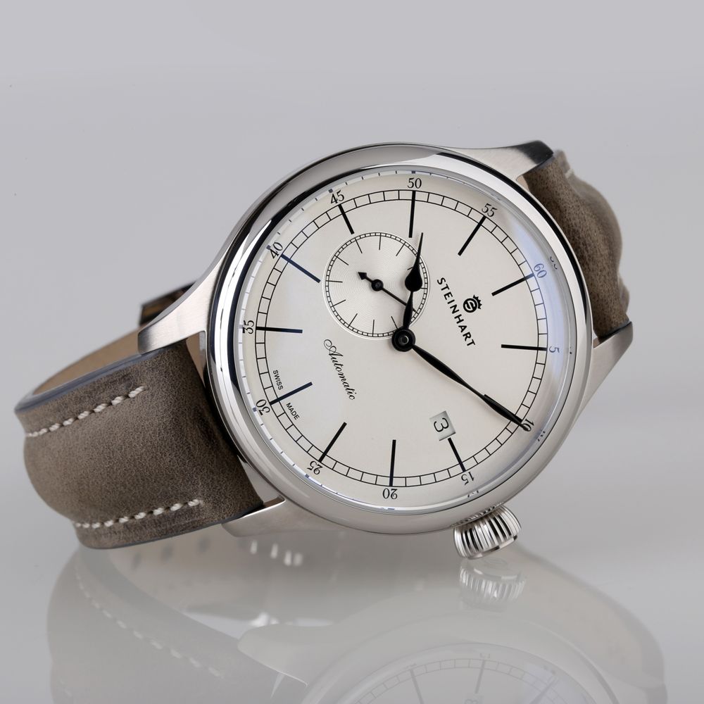 MARINE 42 automatic white