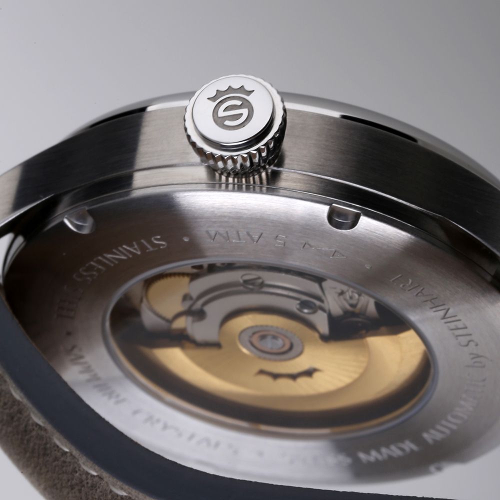 MARINE 42 automatic white