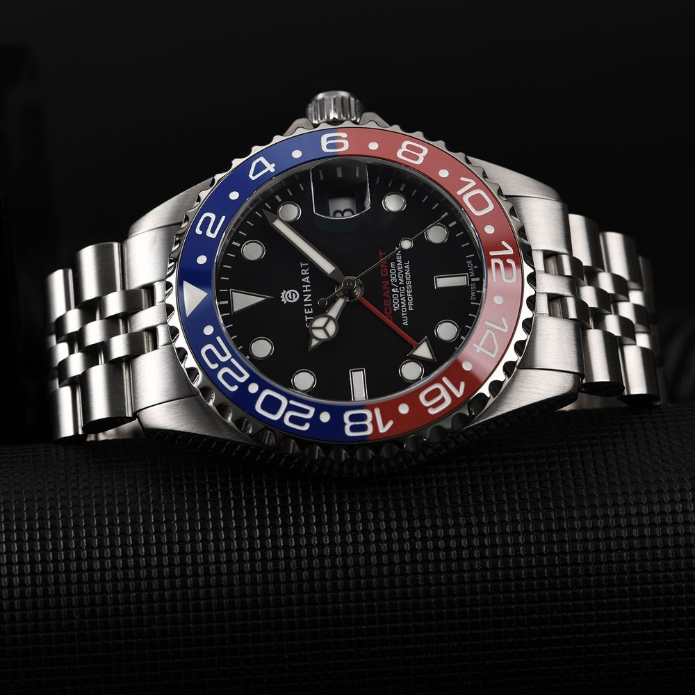 Ocean 39 GMT.2 BLUE-RED Ceramic Diver Watch