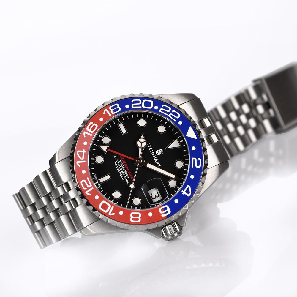 Ocean 39 GMT.2 BLUE-RED Ceramic Diver Watch