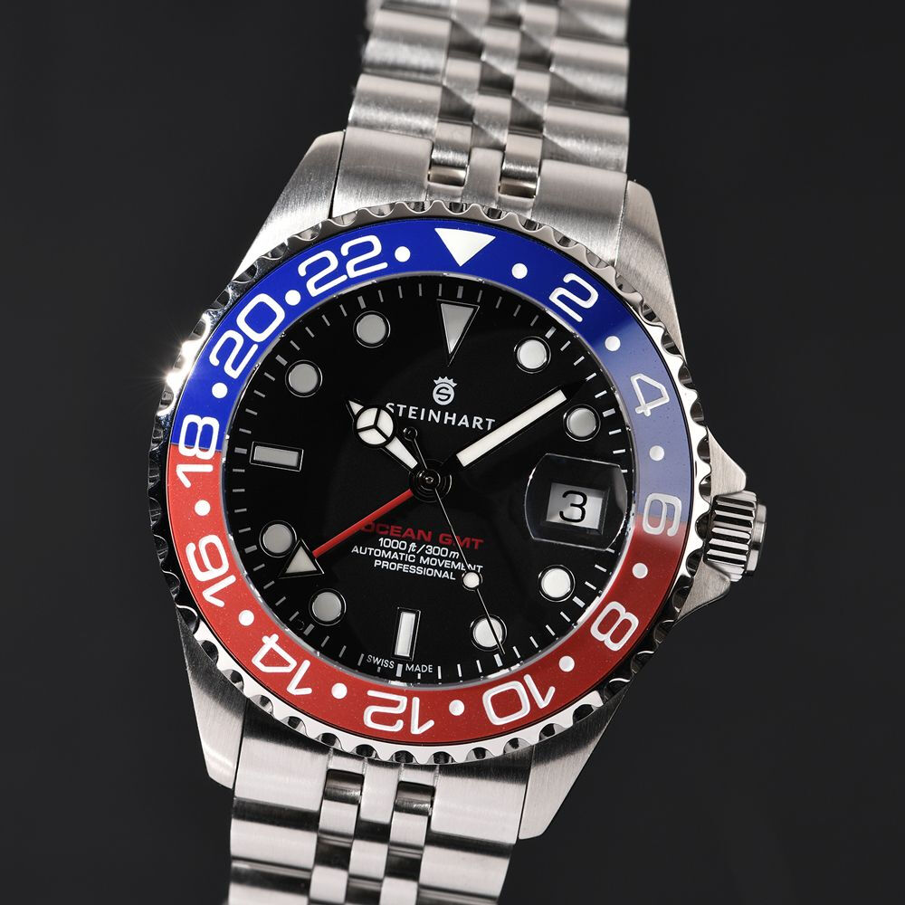 Ocean 39 GMT.2 BLUE-RED Ceramic Diver Watch