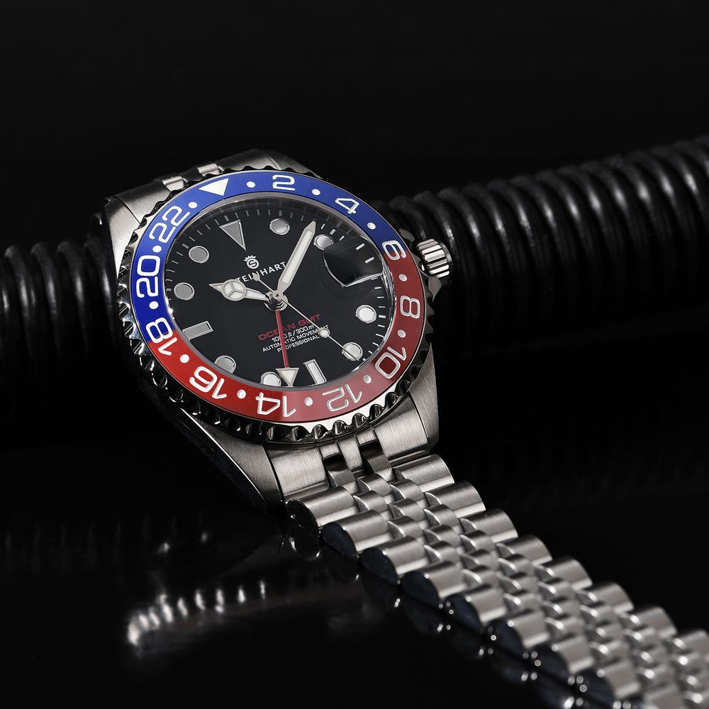 Ocean 39 GMT.2 BLUE-RED Ceramic Diver Watch